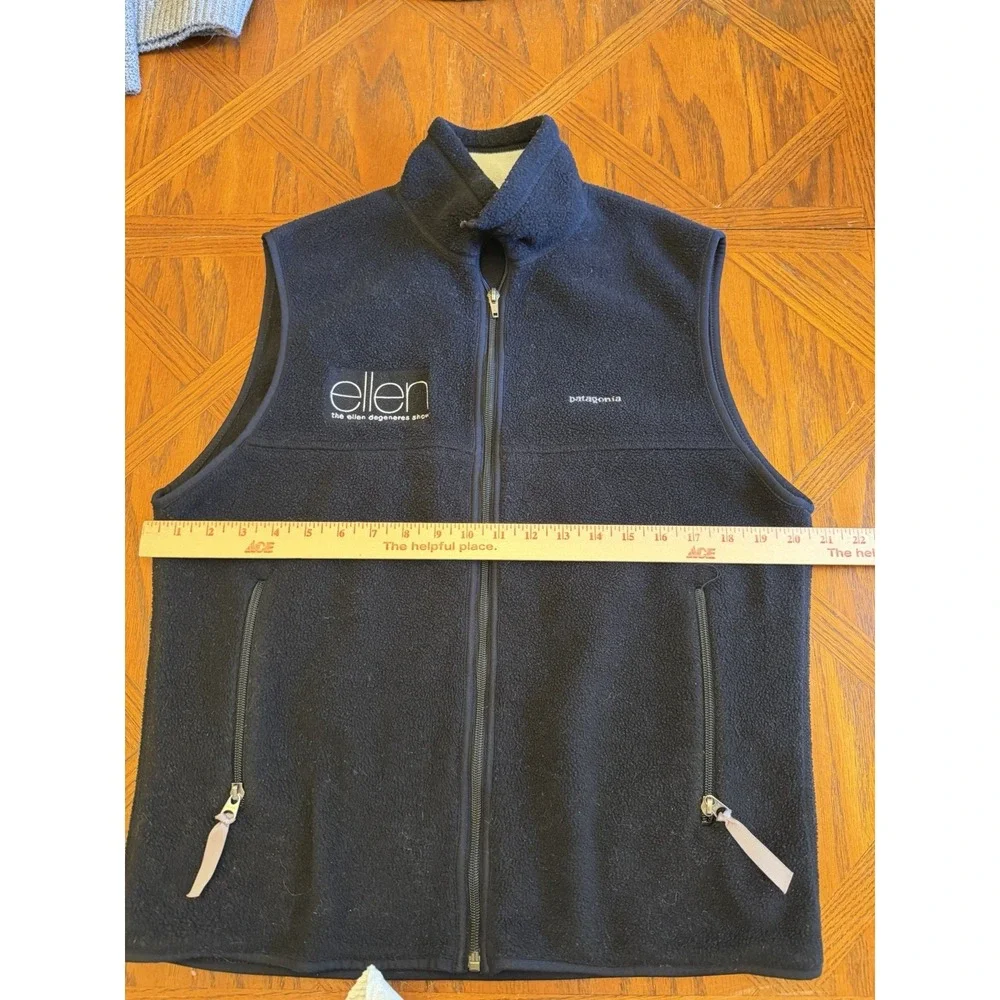 Patagonia Synchilla Unisex Vest The Ellen Degeneres Show Size M Black Fleece